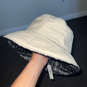 Madewell Bucket Hat Size M/L